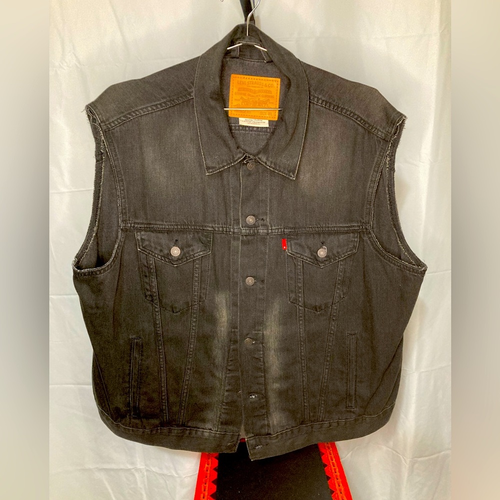 Levis vintage fit trucker jacket (vest)